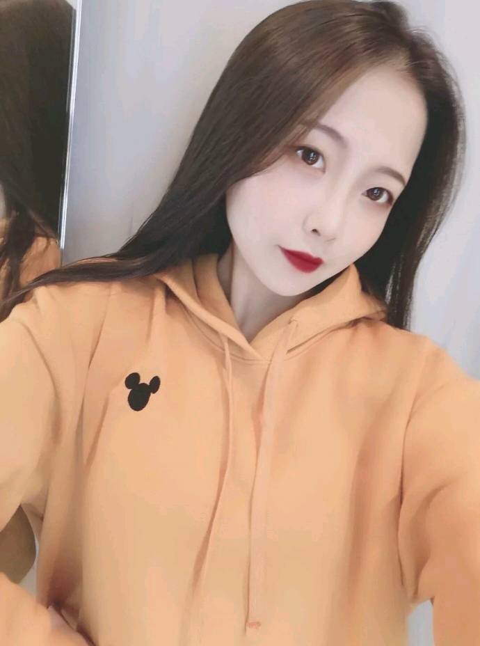 漫画里走出来的极品 身材火辣